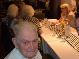 Ewan McLeod - DSC_0130 (800x533)