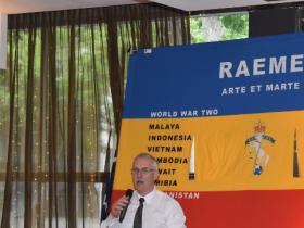 Ewan McLeod - DSC_0125 (800x533)