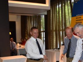 Ewan McLeod - DSC_0118 (800x533)