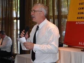 Ewan McLeod - DSC_0120 (533x800)