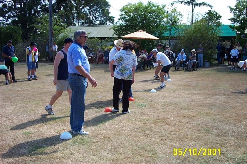 NLG-B Bulimba Birthday Oct 2001  (15)