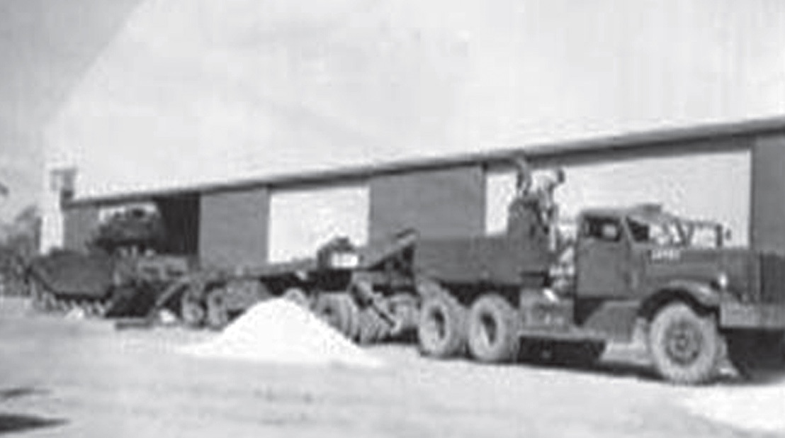 Puckapunyal 1950s National Servicemen training on a Diamond T tank transporter